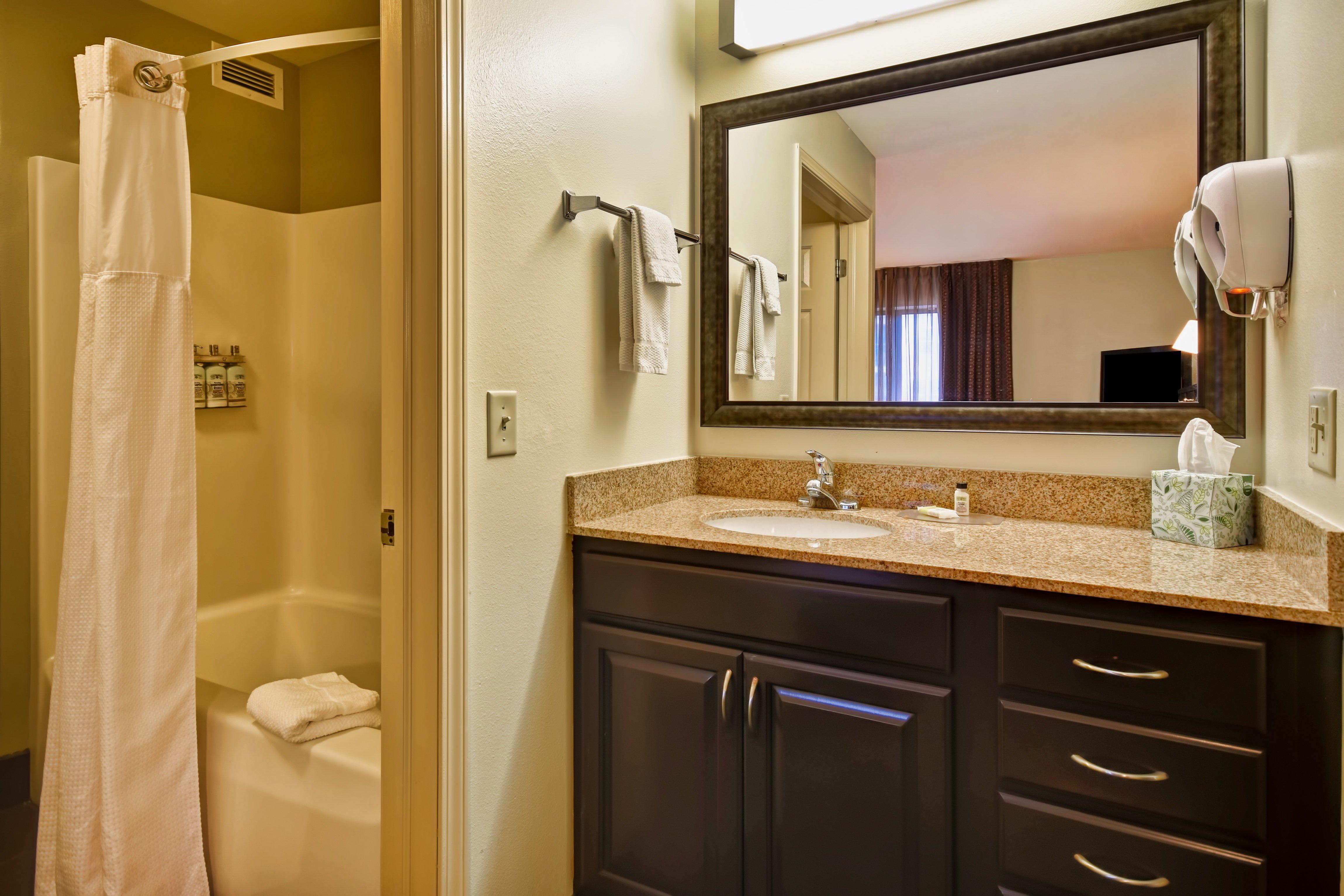 Staybridge Suites Middleton/Madison-West By Ihg Exterior photo